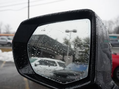 Used 2022 Cadillac Escalade Premium Luxury image 40