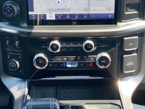 Used 2023 Ford F150 Platinum w/ FX4 Off-Road Package AWD/4WD image 28