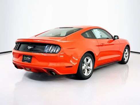 Used 2015 Ford Mustang Coupe RWD image 9