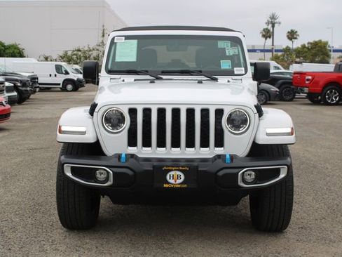 Used 2023 Jeep Wrangler Unlimited Sahara w/ Cold Weather Group AWD/4WD image 2