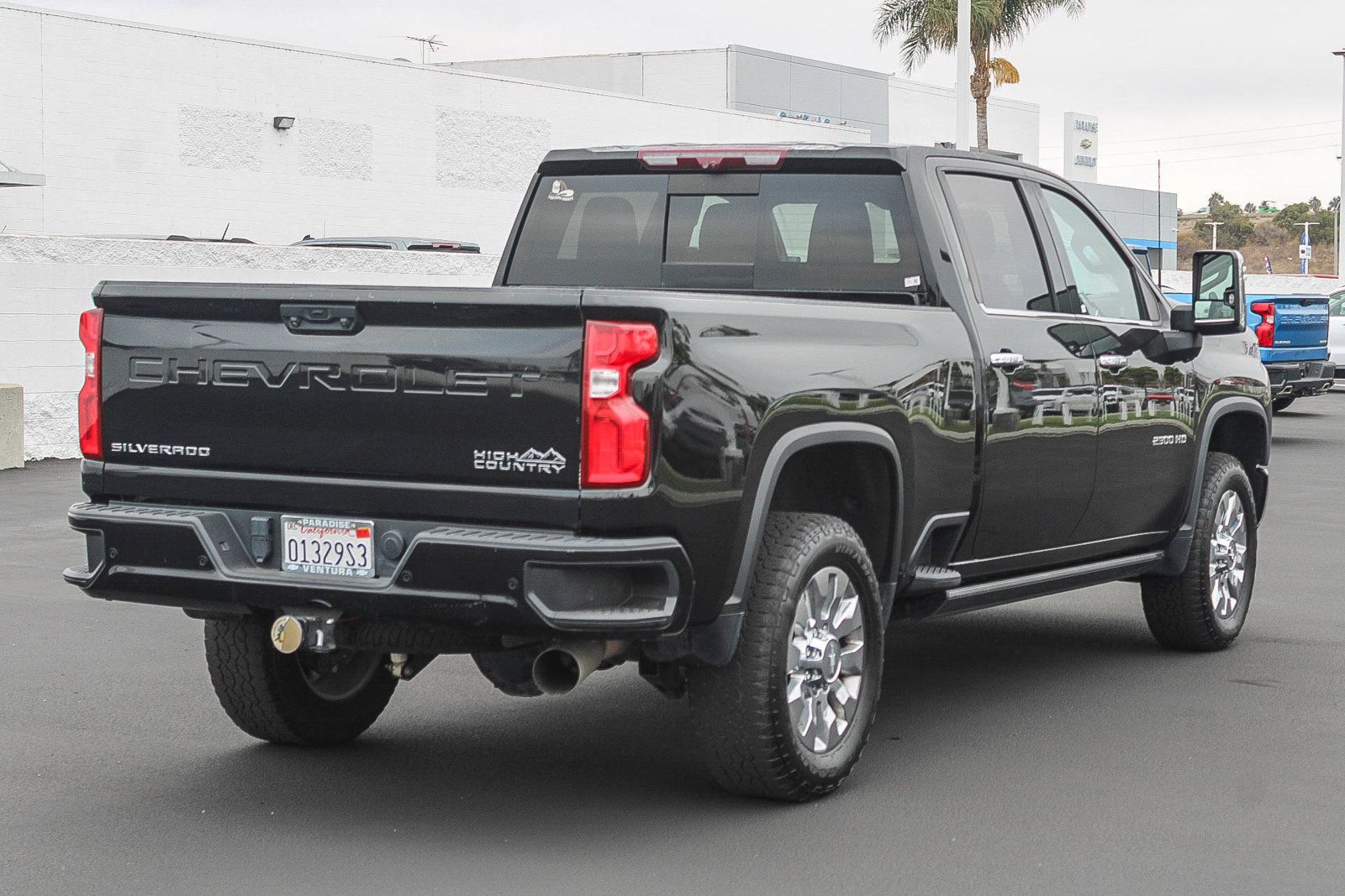 Used 2023 Chevrolet Silverado 2500 High Country w/ LPO, Hitch Package AWD/4WD image 4