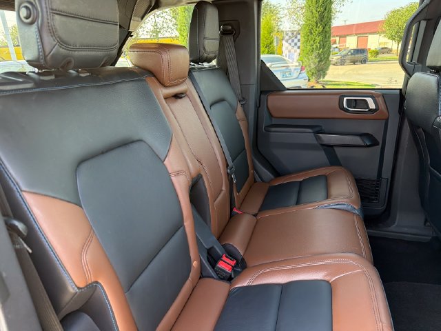 Used 2024 Ford Bronco Outer Banks AWD/4WD image 28
