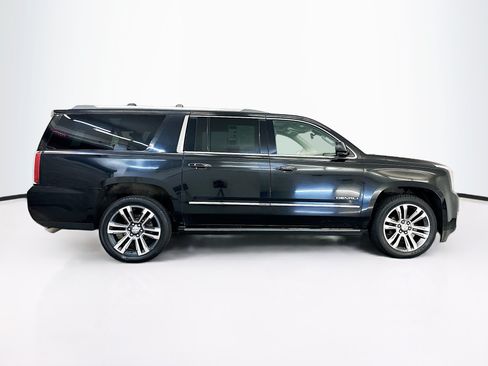 Used 2017 GMC Yukon XL Denali w/ Open Road Package AWD/4WD image 10