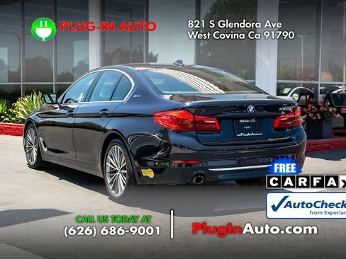 Used 2019 BMW 530e xDrive w/ Premium Package AWD/4WD image 2