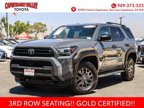 Certified 2025 Toyota 4Runner SR5 AWD/4WD image 1