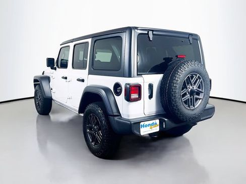 Used 2024 Jeep Wrangler Unlimited Sport AWD/4WD image 7