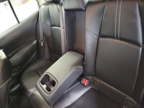 Used 2020 Toyota Corolla XLE image 12