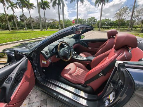 Used 2009 Mercedes-Benz SL 550 image 22