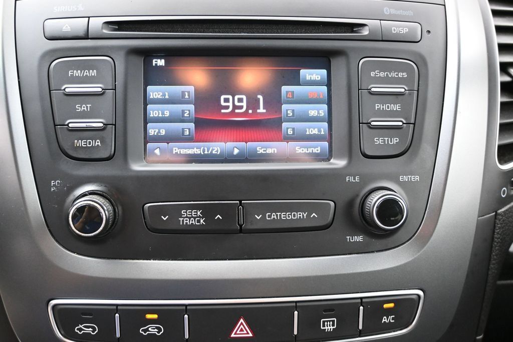 Used 2015 Kia Sorento LX AWD/4WD image 23