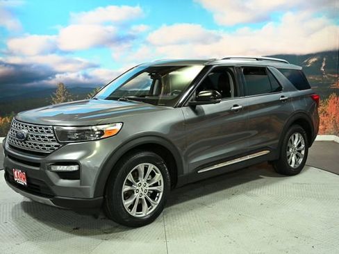 Used 2021 Ford Explorer Limited w/ Equipment Group 301A image 4