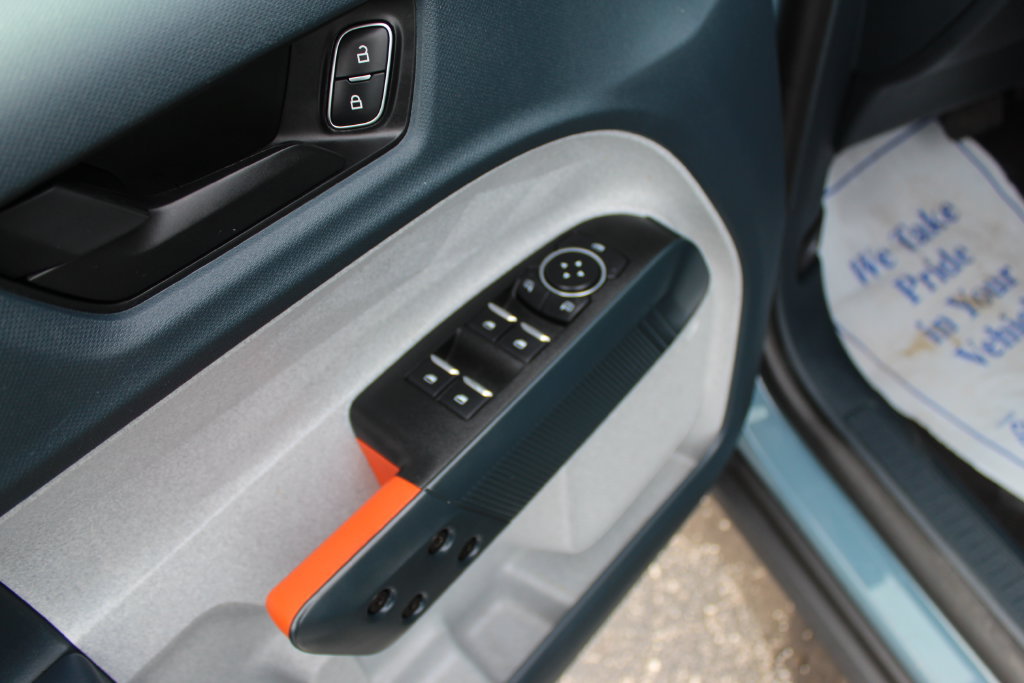 Used 2023 Ford Maverick XLT FWD image 20