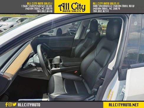 Used 2021 Tesla Model Y Long Range AWD/4WD image 11