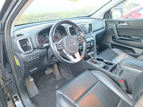 Used 2020 Kia Sportage EX image 8