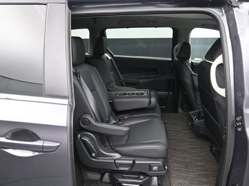 Used 2026 Honda Odyssey EX-L image 13