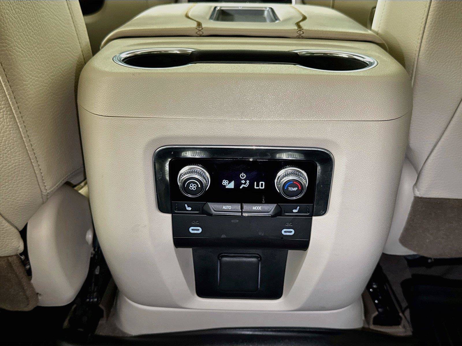 Certified 2022 GMC Yukon XL Denali AWD/4WD image 25