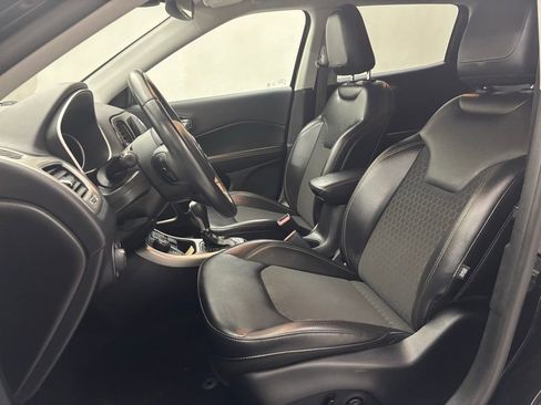 Used 2019 Jeep Compass Latitude w/ Popular Equipment Group image 13