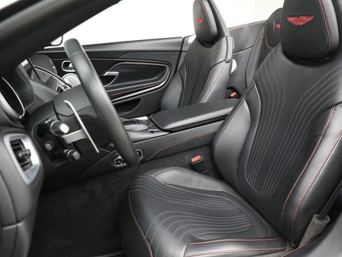 Used 2020 Aston Martin DB11 Volante RWD image 21