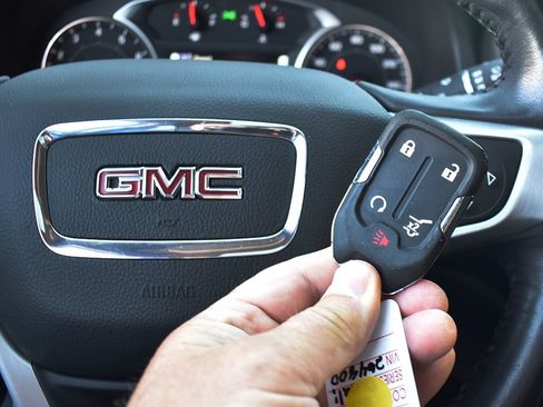 Used 2019 GMC Acadia SLT AWD/4WD image 12