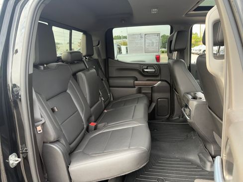 Used 2021 GMC Sierra 1500 SLT w/ SLT Premium Package AWD/4WD image 29
