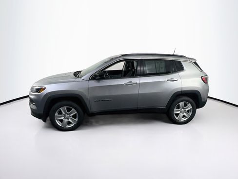 Used 2022 Jeep Compass Latitude w/ Convenience Group AWD/4WD image 8