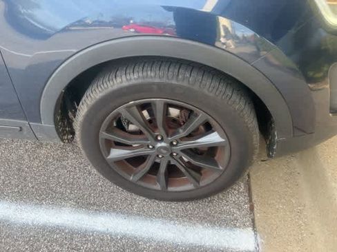 Used 2017 Ford Explorer XLT w/ Equipment Group 202A image 19