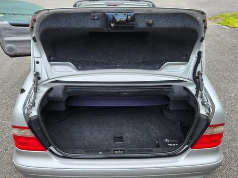 Used 2001 Mercedes-Benz CLK 430 Cabriolet image 32