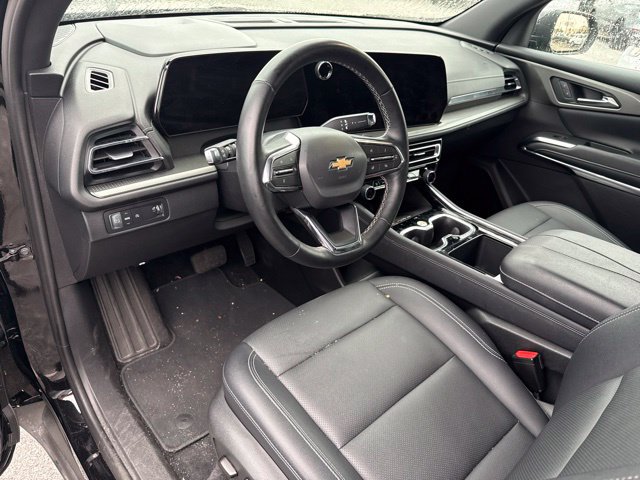 Used 2025 Chevrolet Traverse LT FWD image 10