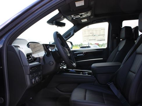 New 2026 Chevrolet Tahoe High Country AWD/4WD image 26