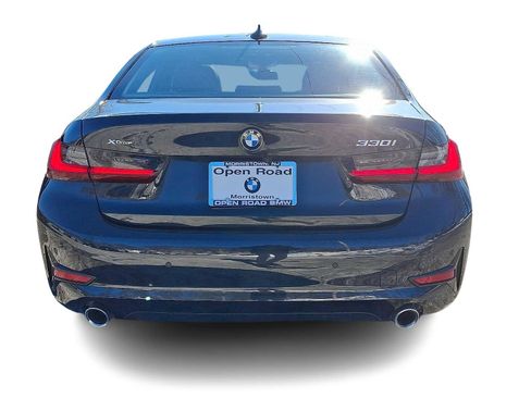 Used 2022 BMW 330i xDrive Sedan w/ Premium Package 2 image 5