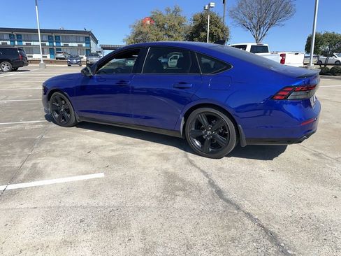 Used 2024 Honda Accord Sport image 3