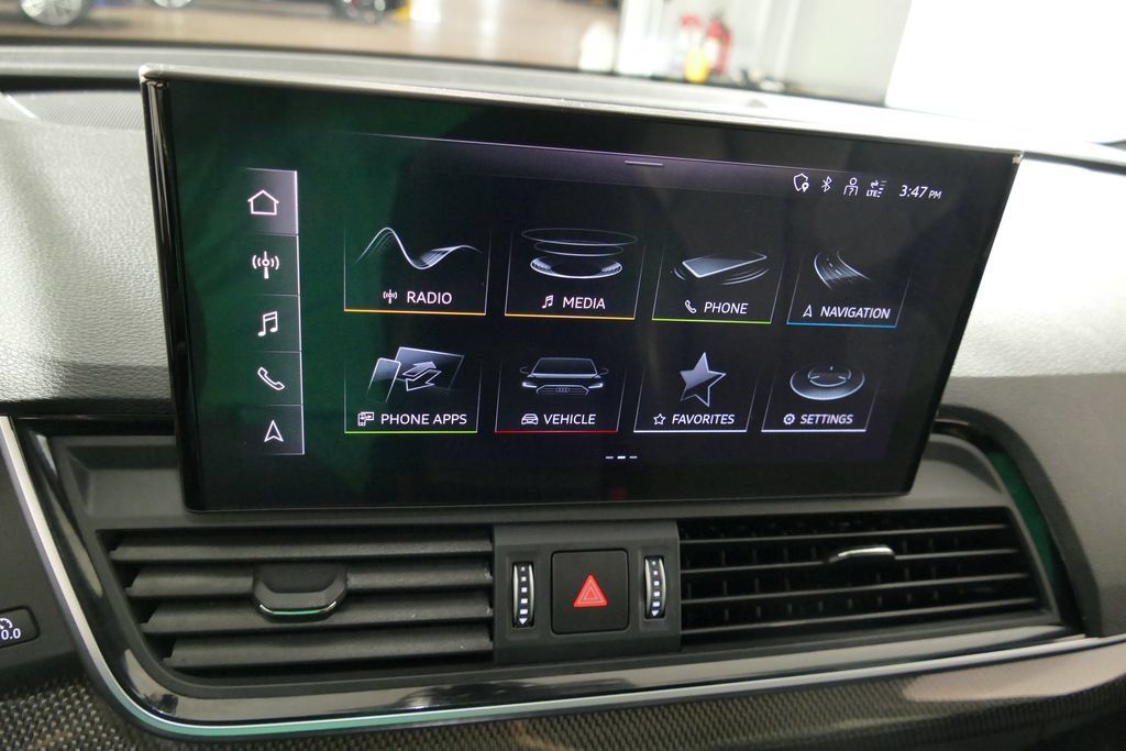 Used 2024 Audi SQ5 Premium Plus AWD/4WD image 21