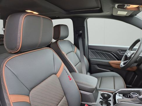 New 2026 GMC Canyon AT4 w/ Technology Plus Package image 15