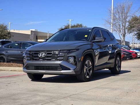 Certified 2025 Hyundai Tucson SEL image 3