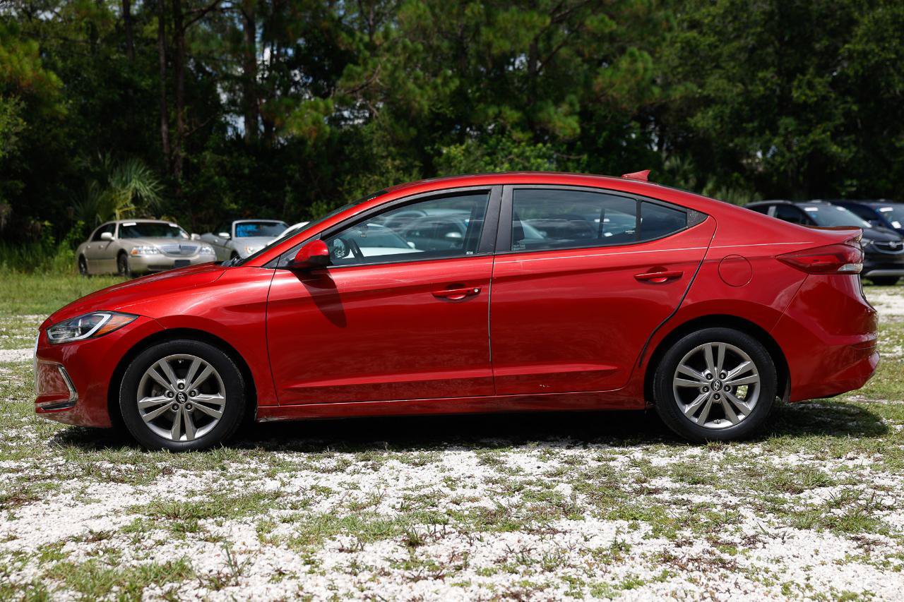 Used 2017 Hyundai Elantra Value Edition FWD image 3