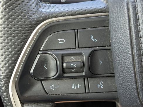 Used 2024 Toyota Tacoma TRD Sport w/ TRD Sport Upgrade Package image 23