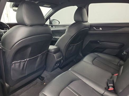 Used 2022 Kia K5 GT-Line FWD image 12