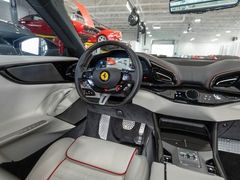 Certified 2025 Ferrari Purosangue AWD/4WD image 22