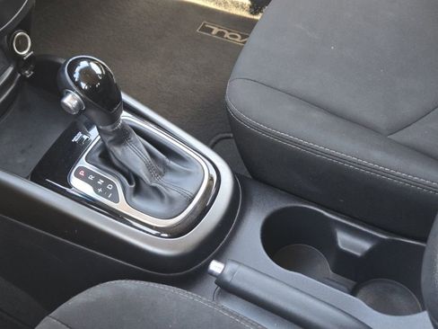 Used 2012 Kia Soul + w/ Audio Pkg FWD image 20
