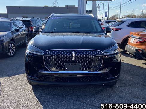 Used 2025 Lincoln Aviator AWD w/ Equipment Group 101A image 2