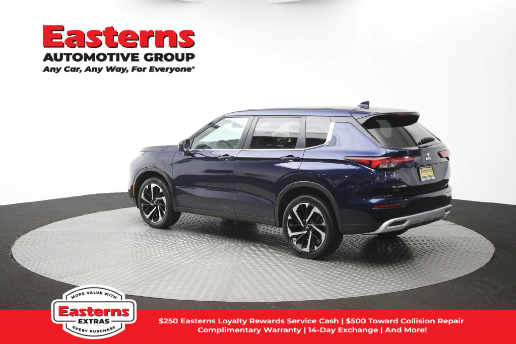 Used 2024 Mitsubishi Outlander SE FWD image 65