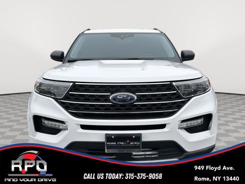 Used 2021 Ford Explorer XLT w/ Equipment Group 202A image 8