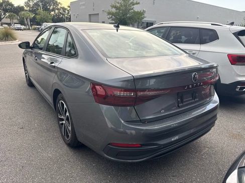 Used 2025 Volkswagen Jetta Sport FWD image 12