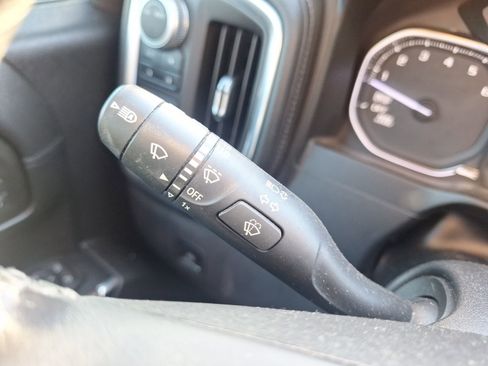 Used 2020 GMC Sierra 1500 SLT image 25