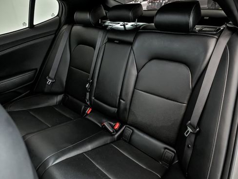 Used 2022 Kia Stinger GT-Line image 13