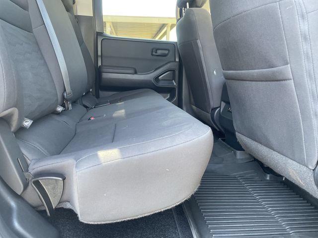 Used 2024 Nissan Frontier S w/ Technology Package RWD image 24