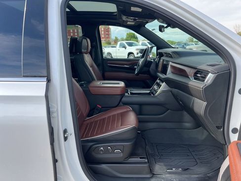 Used 2024 GMC Yukon Denali Ultimate AWD/4WD image 26