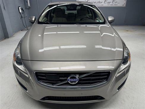 Used 2012 Volvo S60 T5 image 10