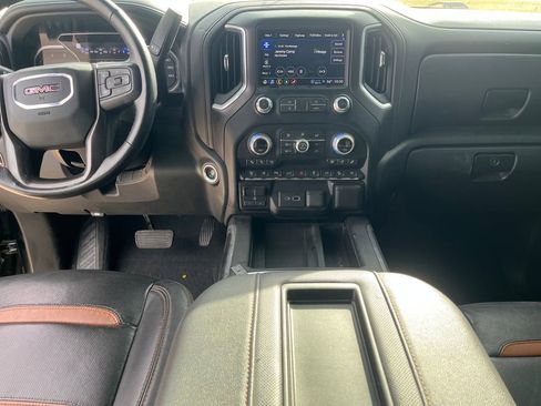 Used 2022 GMC Sierra 2500 AT4 w/ AT4 Premium Plus Package image 18