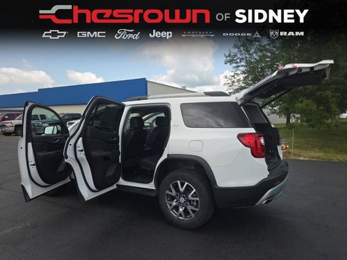 Used 2023 GMC Acadia SLT w/ Preferred Package AWD/4WD image 13