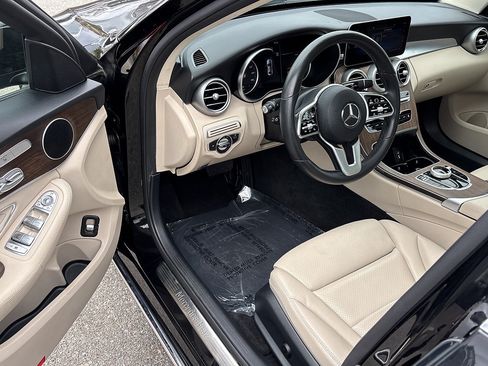 Used 2020 Mercedes-Benz C 300 4MATIC Sedan image 8